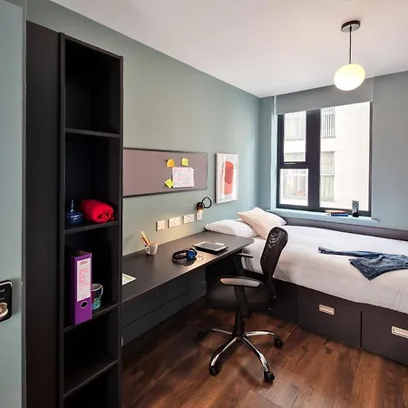 Copley Court * Корк